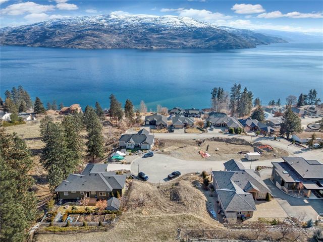 6486 Sherburn Road, Peachland