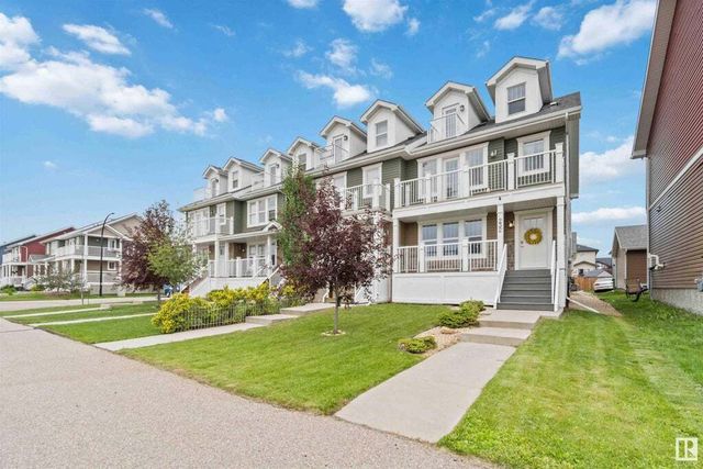 232 Robinson Drive, Leduc