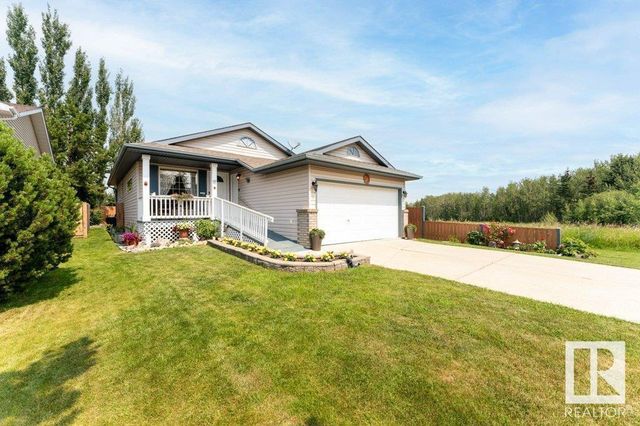 16 Deer Park Road, Spruce Grove