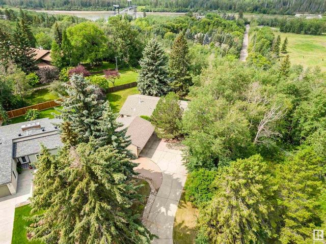 164 Brander Drive Nw, Edmonton