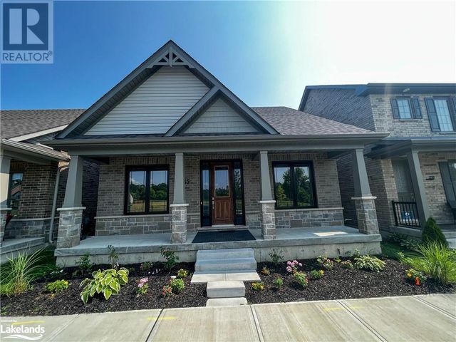 235 Strachan Street, Port Hope