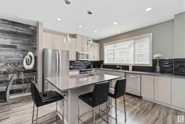# 40 320 Secord Boulevard Nw, Edmonton