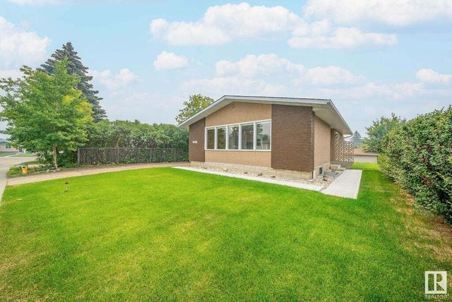 5911 141 Avenue Nw, Edmonton