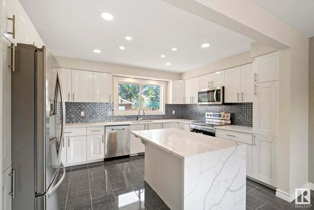 11920 152b Avenue Nw, Edmonton