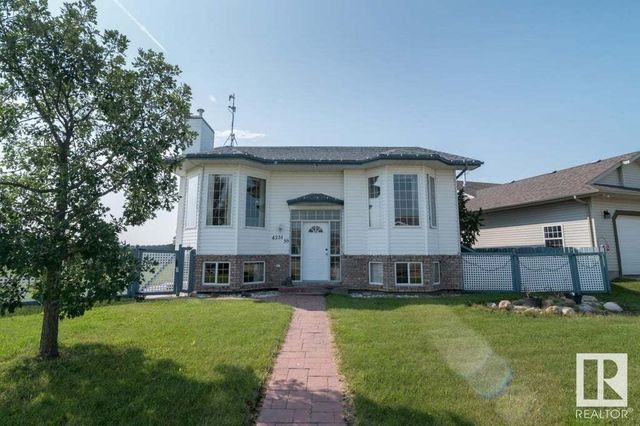 4231 55 Avenue, Tofield
