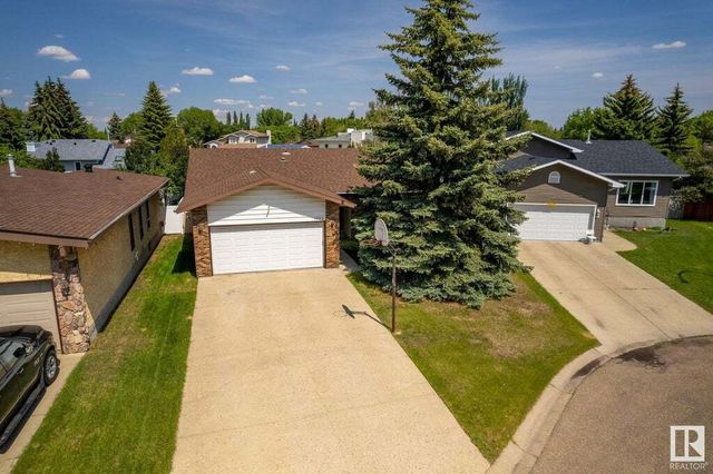 1923 52 Street Nw, Edmonton