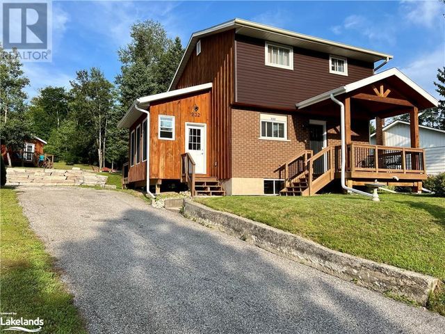 232 Oriole Crescent, Gravenhurst