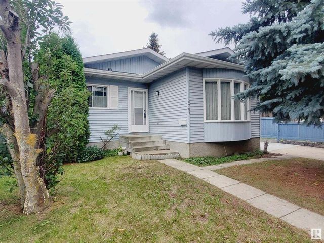 4707 39a Avenue Nw, Edmonton