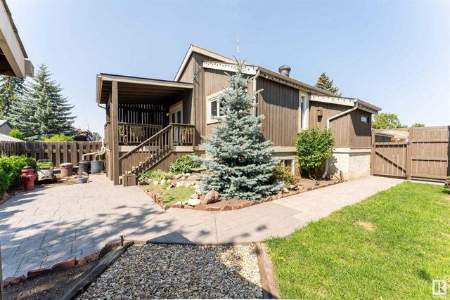 5703 93a Avenue Nw, Edmonton