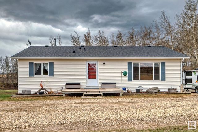 25113 Twp Rd 272, Rural Rockyview County