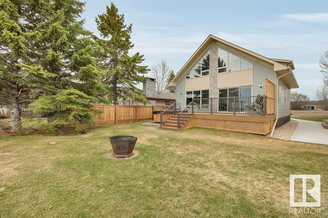 33 Lakeshore Drive, Rural Wetaskiwin County