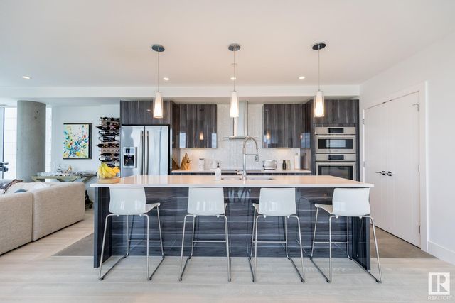 # 601 11969 Jasper Avenue Nw, Edmonton