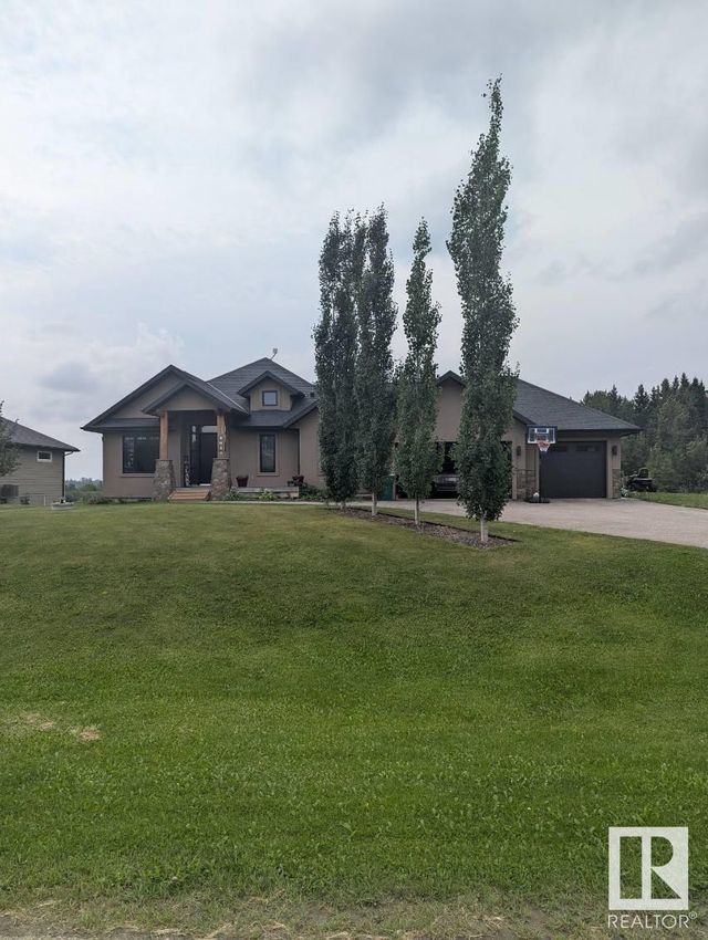 2050 Spring Lake Drive, Rural Parkland County
