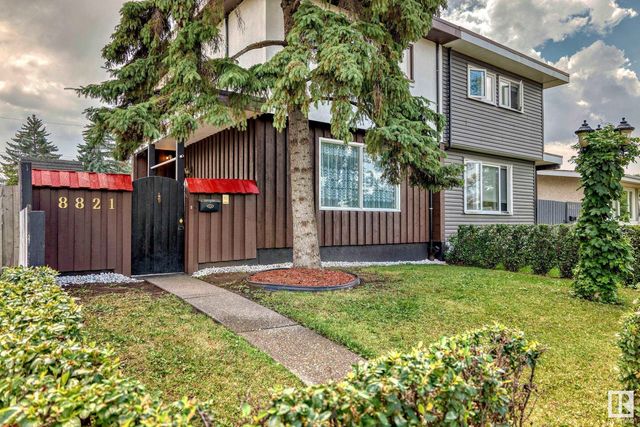 8821 137 Avenue Nw Nw, Edmonton