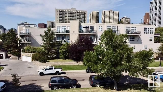 # 109 9804 101 Street Nw, Edmonton