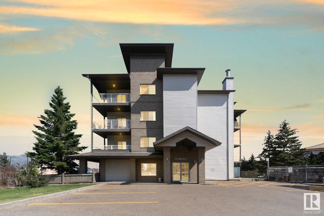 # 304 16715 100 Avenue Nw, Edmonton