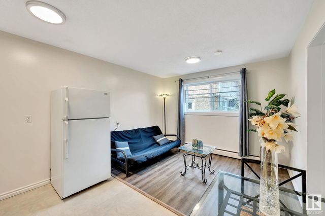 # 104 12409 82 Street Nw, Edmonton