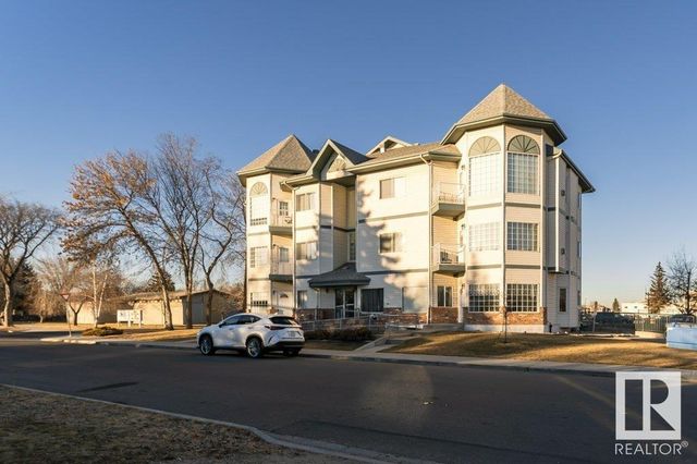# 205 11308 130 Avenue Nw, Edmonton