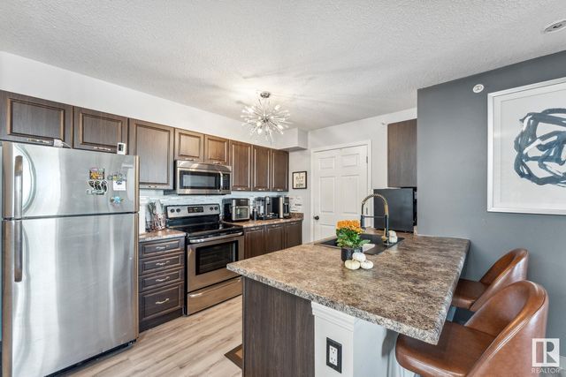 # 511 40 Summerwood Boulevard, Sherwood Park