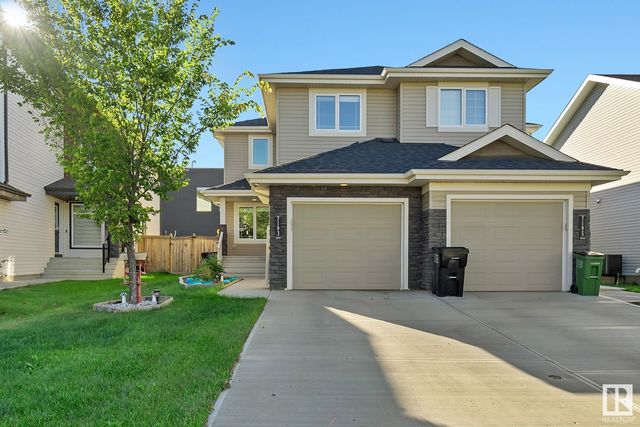 7193 Cardinal Way Sw, Edmonton