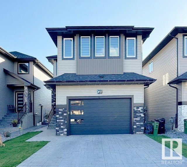 1027 150 Avenue Nw Nw, Edmonton