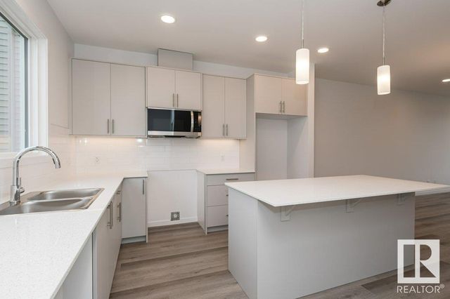 Nw, Edmonton