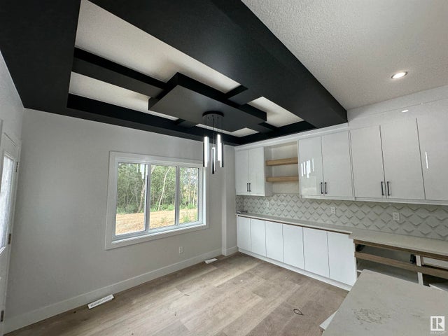 8428 228 Street Nw, Edmonton