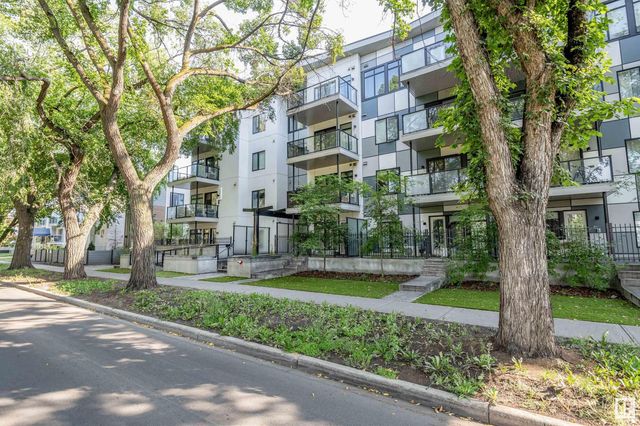 # 302 10837 83 Avenue Nw, Edmonton