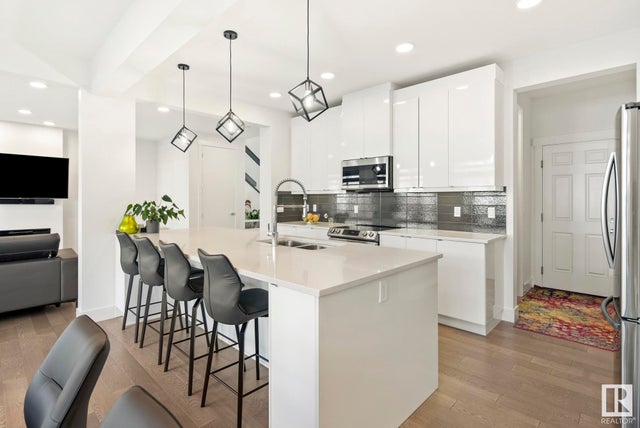 6054 King Landing Sw, Edmonton