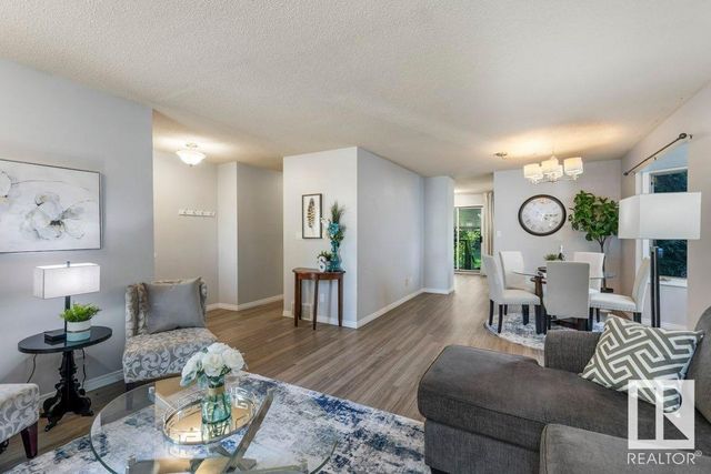 7012 185 Street Nw, Edmonton