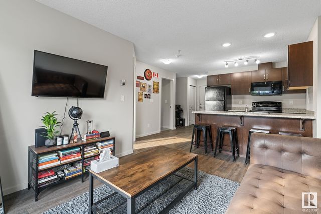 # 303 5521 7 Avenue Sw, Edmonton