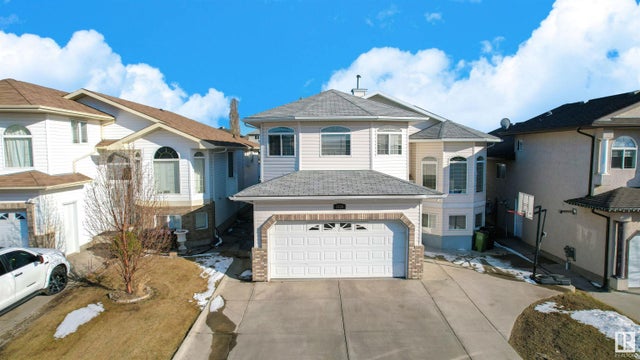 2839 34a Avenue N Nw, Edmonton
