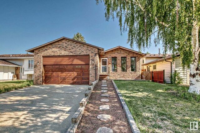 2084 45 Street Nw, Edmonton