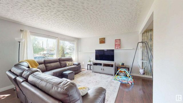 10327 52 Street Nw, Edmonton