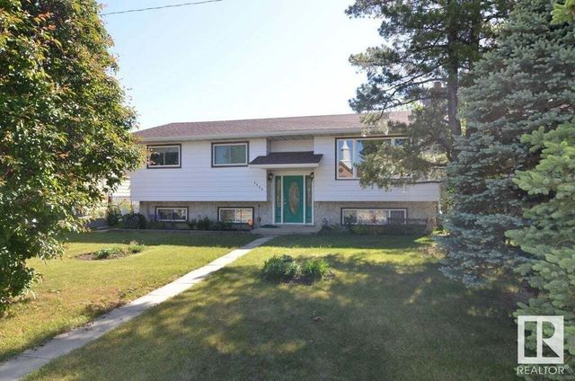 5809 51 Street, Tofield