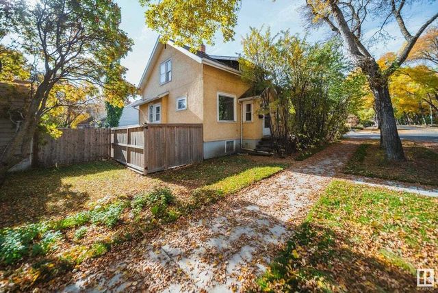 11051 80 Avenue Nw, Edmonton