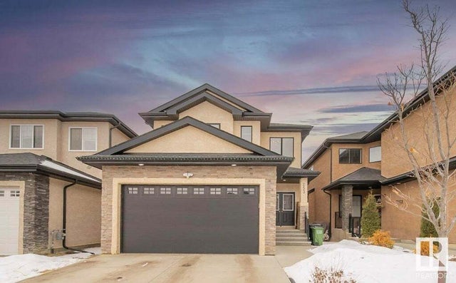 253 Albany Drive Nw, Edmonton