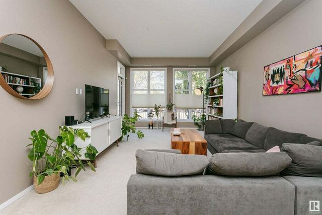 # 100 10531 117 St Nw, Edmonton