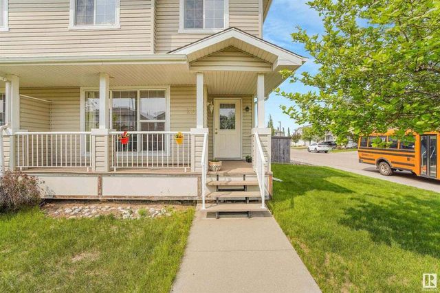 2306 28a Avenue Nw, Edmonton
