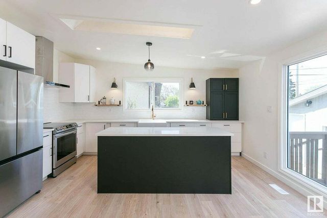 9524 52 Street Nw, Edmonton