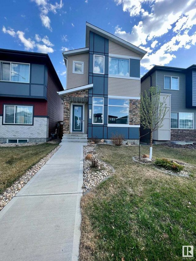 2373 Kelly Circle Sw, Edmonton
