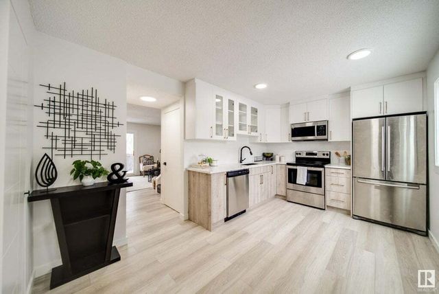 18100 93 Avenue Nw, Edmonton