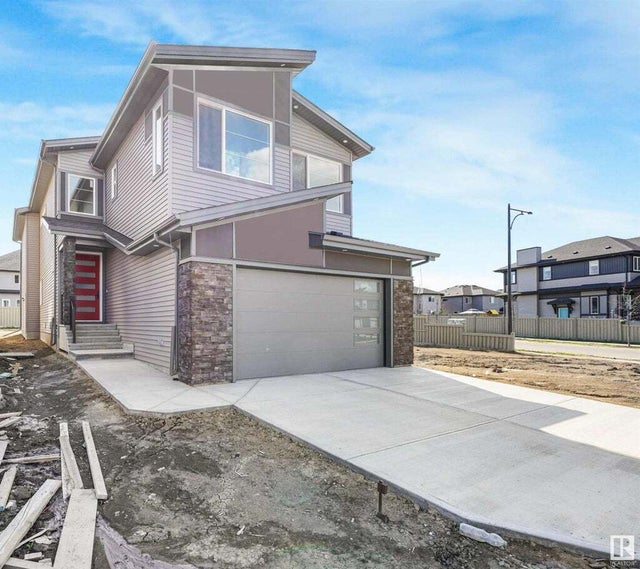 7047 Chivers Loop Sw, Edmonton