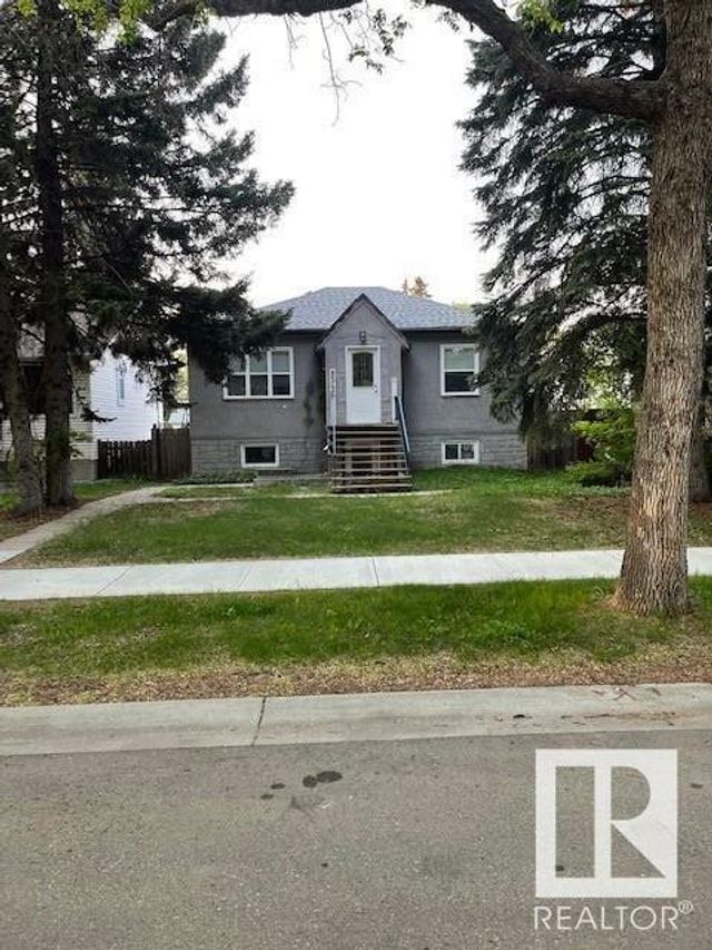 8542 80 Avenue Nw, Edmonton