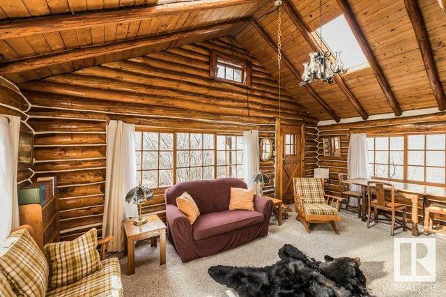 802 1 Avenue, Rural Wetaskiwin County