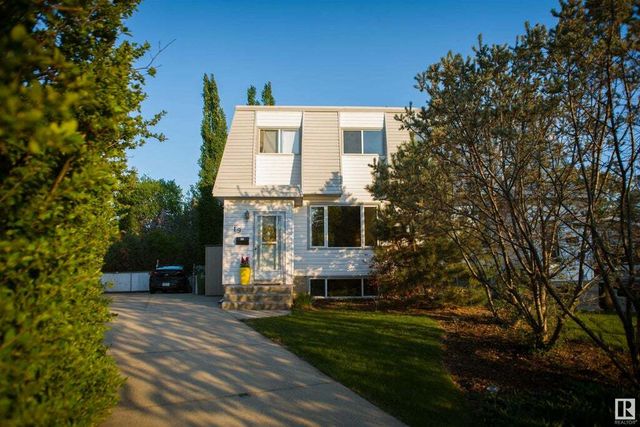 19 Fallhaven Place, St. Albert