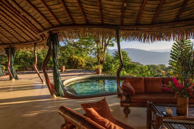 10 Acre Natural Energy Resort Immersed In Nature Near Dominical, Dominical