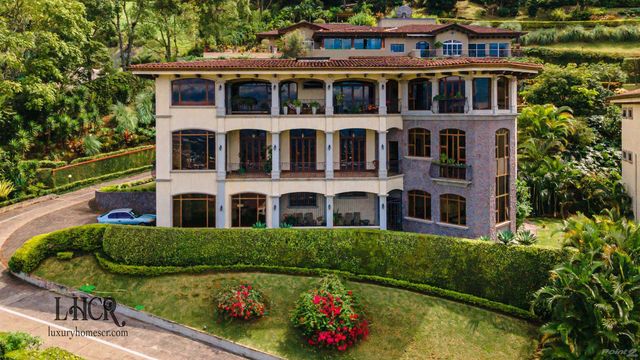 Unique Mansion In Escazu, Escazu