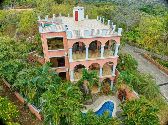 Mansion Del Mar 5-bedroom Coastal Elegance Home With Casita Within Walking Distance To Beach, Papagayo
