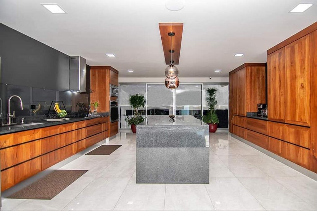 Contemporary House Near The Castle In Heredia, Heredia